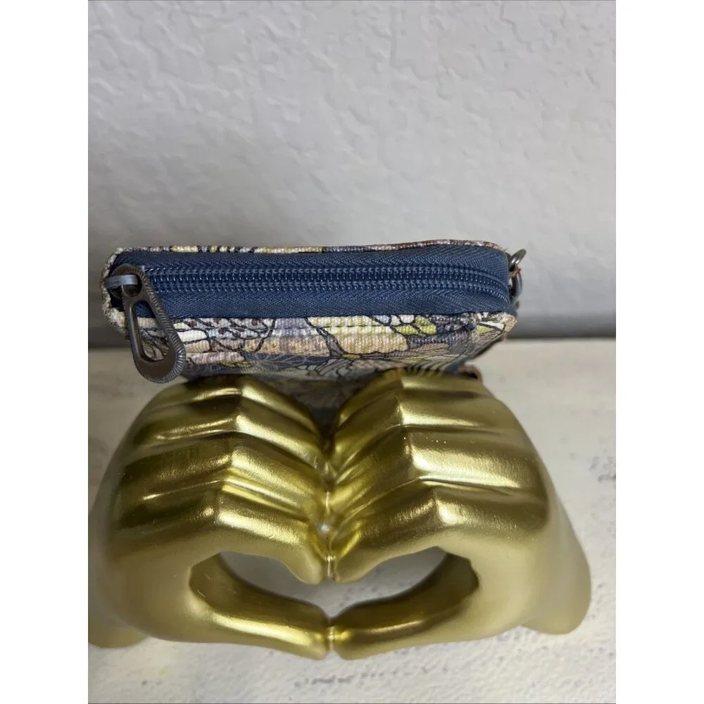 Sakroots Large Smartphone Wristlet Shadow Flower Power Wallet